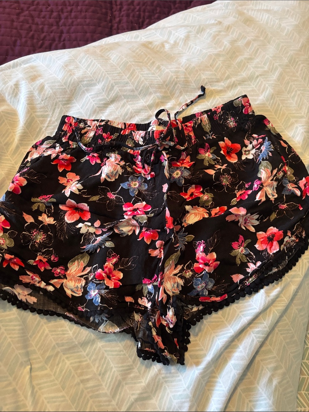 Holster Floral Black Women's Shorts
